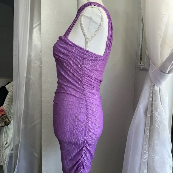 PrettyLittleThing Lilac Textured cocktail party Dress size 6 - Picture 4 of 6